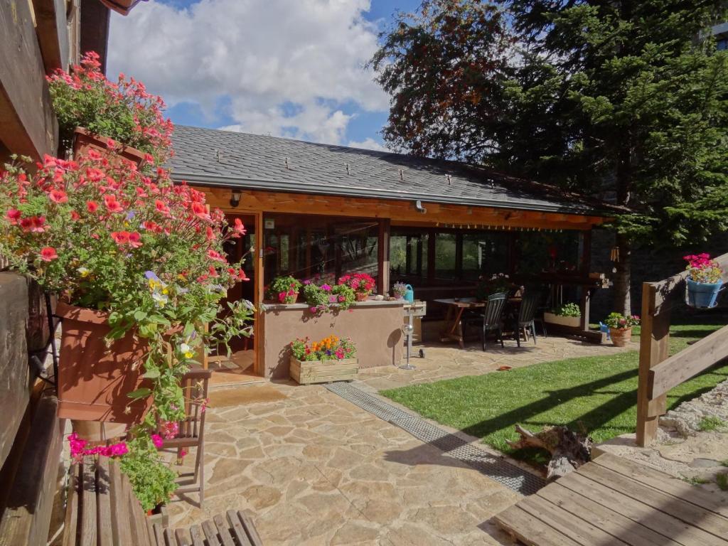 Xalet Refugi Pere Carne Hostel La Molina  Exterior foto